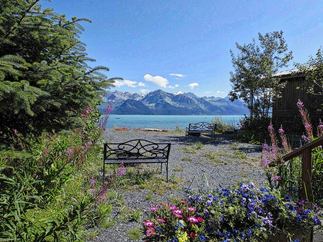 Angels Rest On Resurrection Bay Llc Hotell Seward Exteriör bild