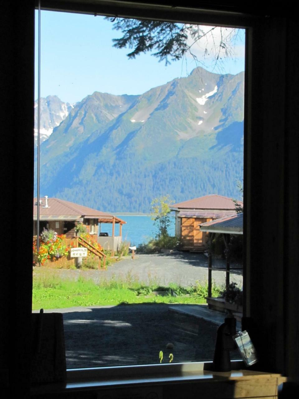 Angels Rest On Resurrection Bay Llc Hotell Seward Exteriör bild